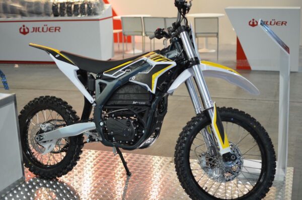 storm bee x – full size electric dirt bik