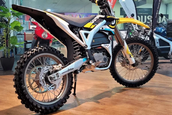 sur ron storm bee – the next generation of electric off road power